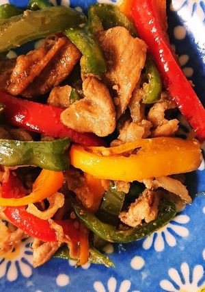 カラーピーマンと豚肉のしょうが焼き-レシピのメイン写真
