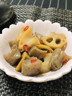 簡単・蓮根と蒟蒻のピリ辛炒め-レシピのメイン写真