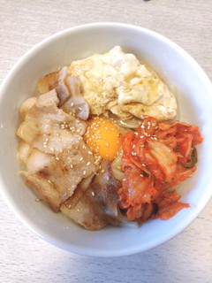 卵黄☆豚キムチ冷やしうどん-レシピのメイン写真