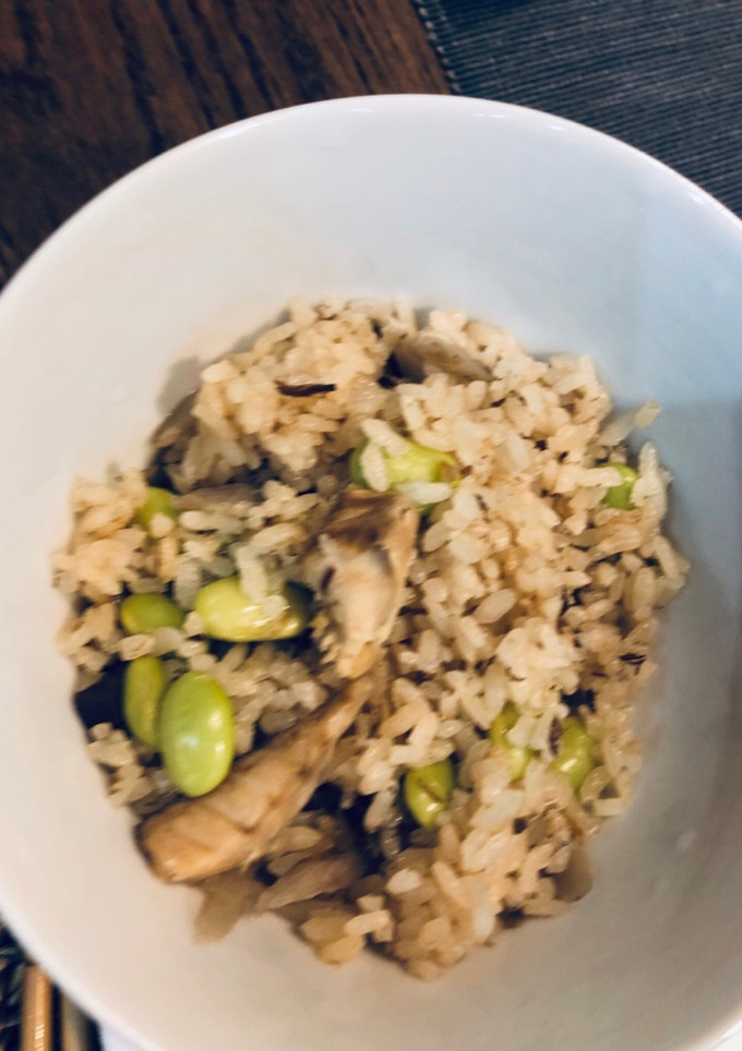 簡単！鯖とゴボウと枝豆の炊き込みご飯-レシピのメイン写真