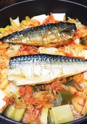 塩鯖と長葱のキムチ炊き込みご飯-レシピのメイン写真