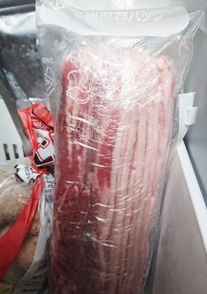 大容量パック☆豚バラ場所とらず冷凍保存法-レシピのメイン写真