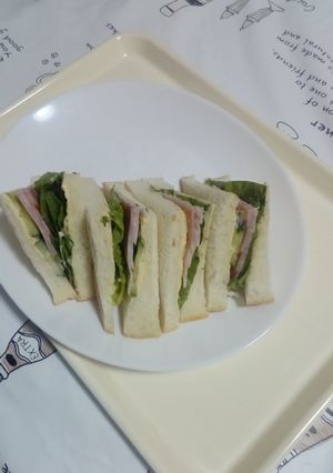 レタスときゅうりとベーコンのサンドイッチ-レシピのメイン写真