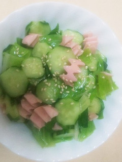 簡単!キャベツと魚肉ソーセージのサラダ-レシピのメイン写真