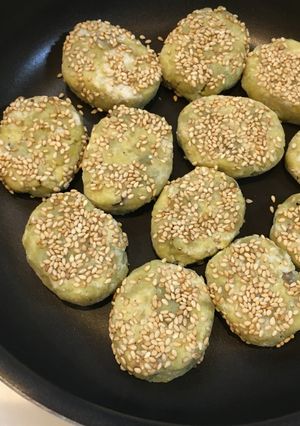 お弁当のおかずに（さつま芋の胡麻焼き）-レシピのメイン写真