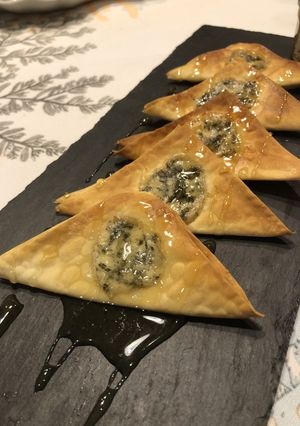 ワンタンの皮てブルーチーズのおつまみピザ-レシピのメイン写真