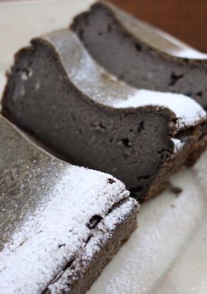 しっとりー♡黒ごまのベイクドチーズケーキ-レシピのメイン写真