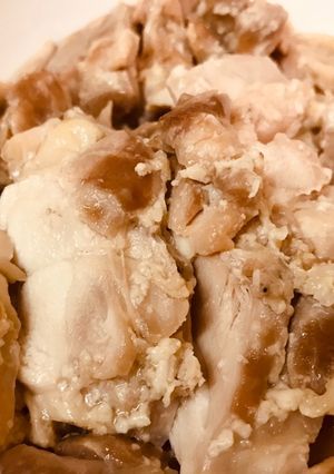 塩こうじだけで蒸し鶏！鶏スープも一緒に！-レシピのメイン写真
