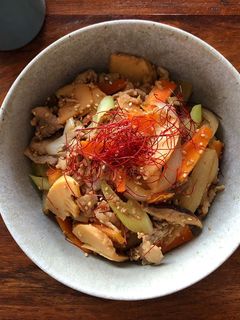 野菜たっぷり プルコギ丼-レシピのメイン写真
