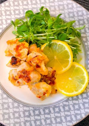 鶏胸肉のレモンペッパーバター炒め-レシピのメイン写真