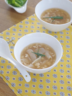 白きくらげと鶏ひきのふかひれ風スープ-レシピのメイン写真