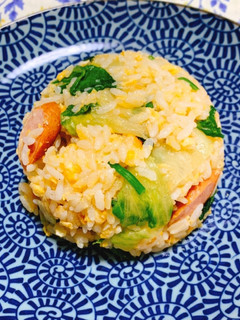 簡単絶品♪レタスチャーハン-レシピのメイン写真