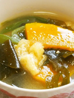 南瓜とワカメの味噌汁♪-レシピのメイン写真