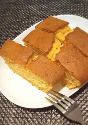 プリンとホイップクリームのパウンドケーキ-レシピのメイン写真