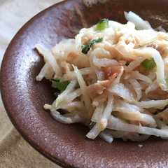 รูปของ ツナ缶丸ごと♪大根のツナ梅サラダ