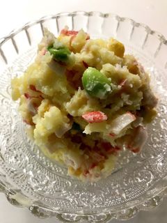 子供が大好きなカニカマと枝豆のポテサラ-レシピのメイン写真