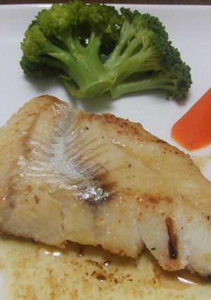 白身魚のソテー　軽い白ワインソース-レシピのメイン写真