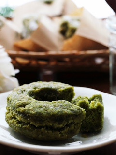 抹茶ミルクのケーキドーナツ-レシピのメイン写真