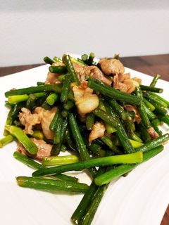 材料少なく簡単★にんにくの芽の炒めもの-レシピのメイン写真