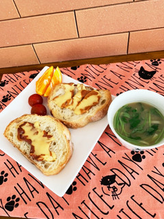 絶品スモークチーズ乗せて焼くだけトースト-レシピのメイン写真