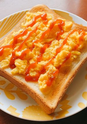 簡単♪うまうま♪マヨたまトースト-レシピのメイン写真