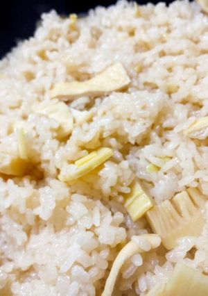 旬★土鍋たけのこ飯 (炊飯器OK)-レシピのメイン写真