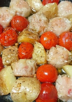 カニ焼売・トマト・ポテトdeアヒージョ-レシピのメイン写真