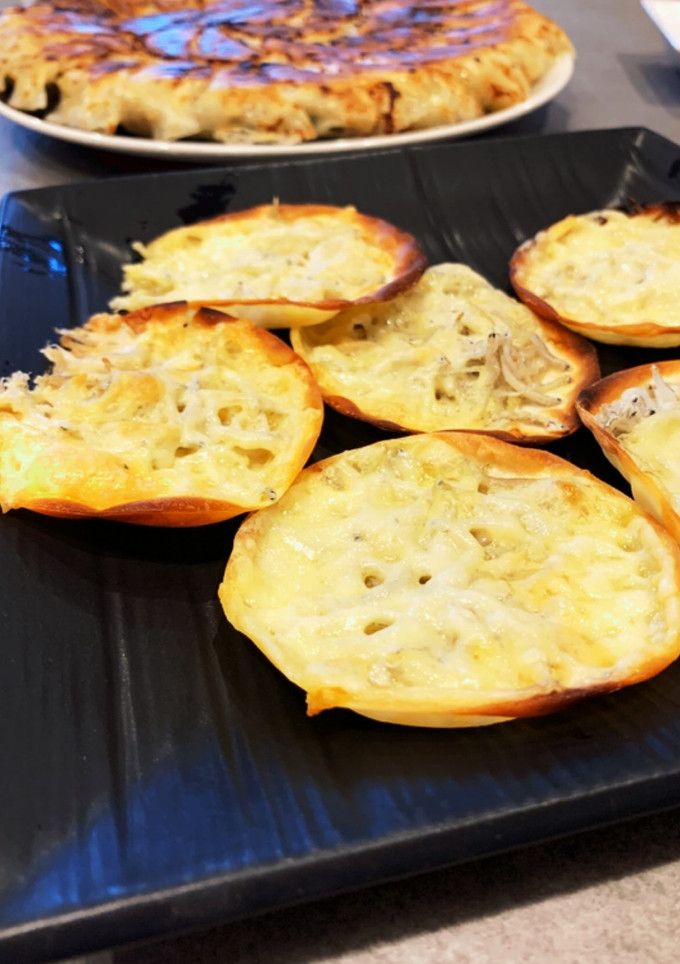 余った餃子の皮で　しらすピザ-レシピのメイン写真