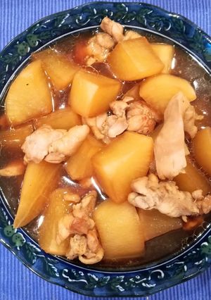 簡単！鶏もも肉とダイコンの煮物-レシピのメイン写真
