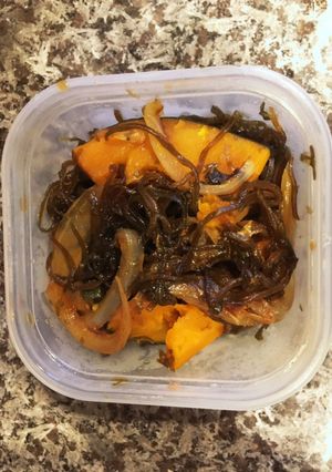 カボチャと玉ねぎと昆布の煮物-レシピのメイン写真