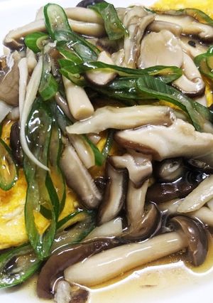 残りご飯で！きのこたっぷり和風オムライス-レシピのメイン写真