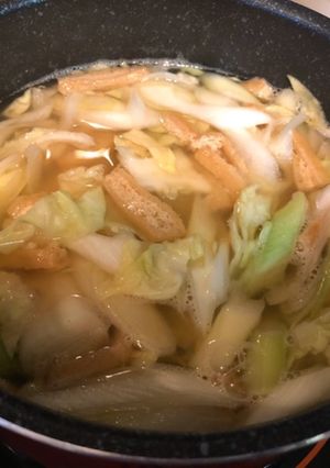簡単!春キャベツとネギの味噌汁!-レシピのメイン写真