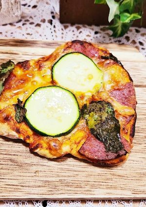 生地から作る！ふわもちズッキーニピザ-レシピのメイン写真