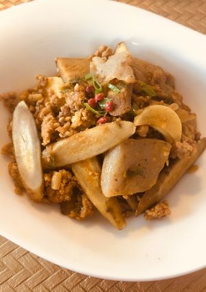 材料少なめ！豚ひき肉とゴボウのカレー炒め-レシピのメイン写真