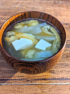一人暮らしʕ·ᴥ·ʔ大根と油揚げの味噌汁-レシピのメイン写真