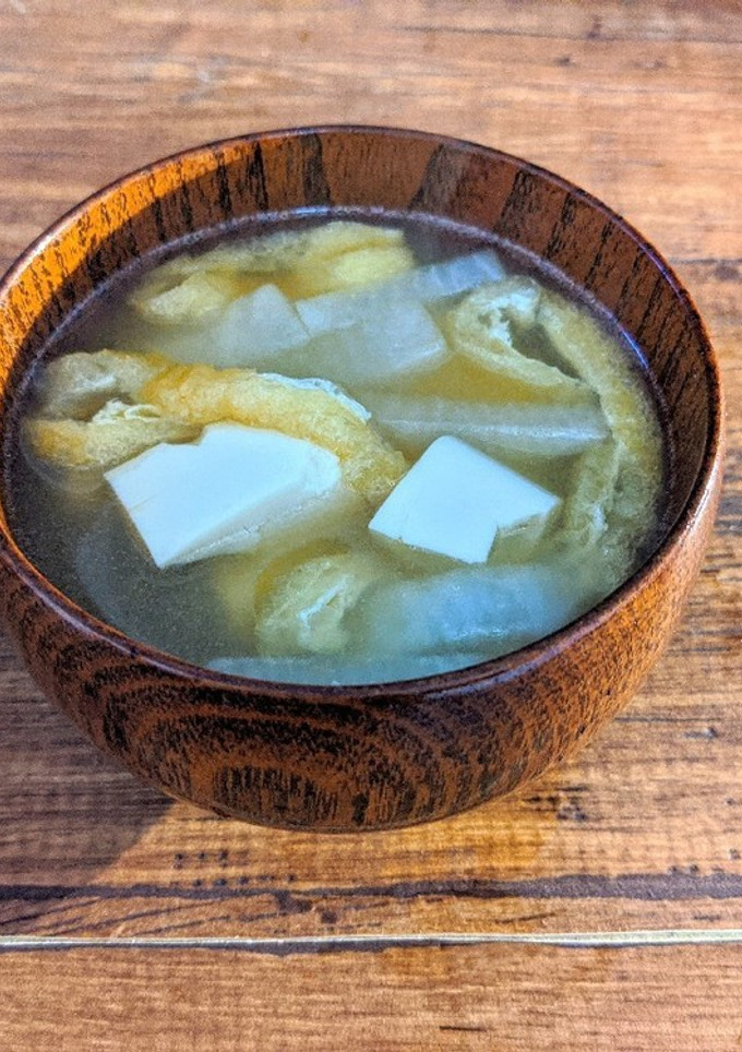一人暮らしʕ·ᴥ·ʔ大根と油揚げの味噌汁-レシピのメイン写真