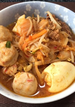 牛肉タップリ味噌味キムチ鍋!(^^)!-レシピのメイン写真