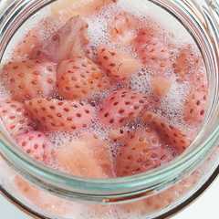 รูปของ いちご酵母★イーストが品薄な今パン作りに