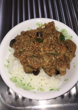 子供の時間潰しにつくるキーマカレー-レシピのメイン写真