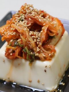 キムチ乗せ豆腐☆簡単おつまみ-レシピのメイン写真