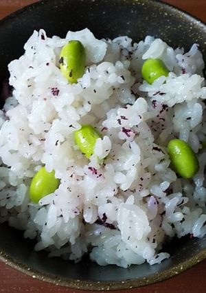 混ぜるだけ!炊き込まない!簡単枝豆ご飯-レシピのメイン写真