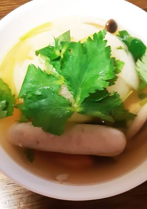 春の香りの新玉ねぎのまるごとスープ-レシピのメイン写真