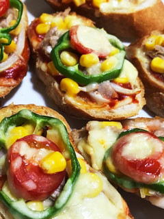 フランスパンで作る簡単ピザ〜♪-レシピのメイン写真