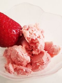 濃厚いちごのアイスクリーム-レシピのメイン写真