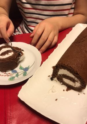 油脂無し材料4つ！簡単ロールケーキ-レシピのメイン写真