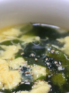 ふんわり卵とわかめのスープ-レシピのメイン写真