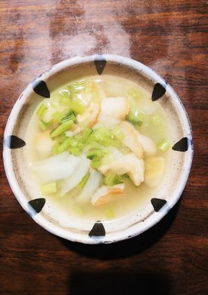 新玉ねぎと大根菜の減塩味噌汁-レシピのメイン写真