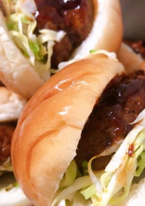 バターロールで簡単ハンバーガー★-レシピのメイン写真