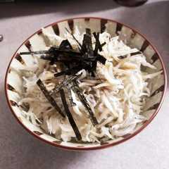 รูปของ しらす丼