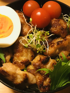 丼弁当●鶏もも肉の揚げ焼き丼-レシピのメイン写真